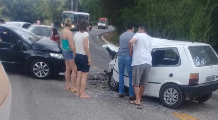 Acidente entre Andradas e Ibitiúra (Foto Andradas Hoje Regional)