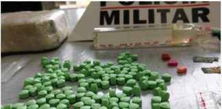 Dupla é presa com mais de 200 comprimidos de ecstasy em Andradas