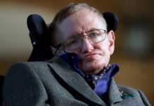 Físico ateu Stephen Hawking morre aos 76 anos