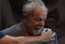 Depois de decisão de Moro, Lula diz que não vai se entregar